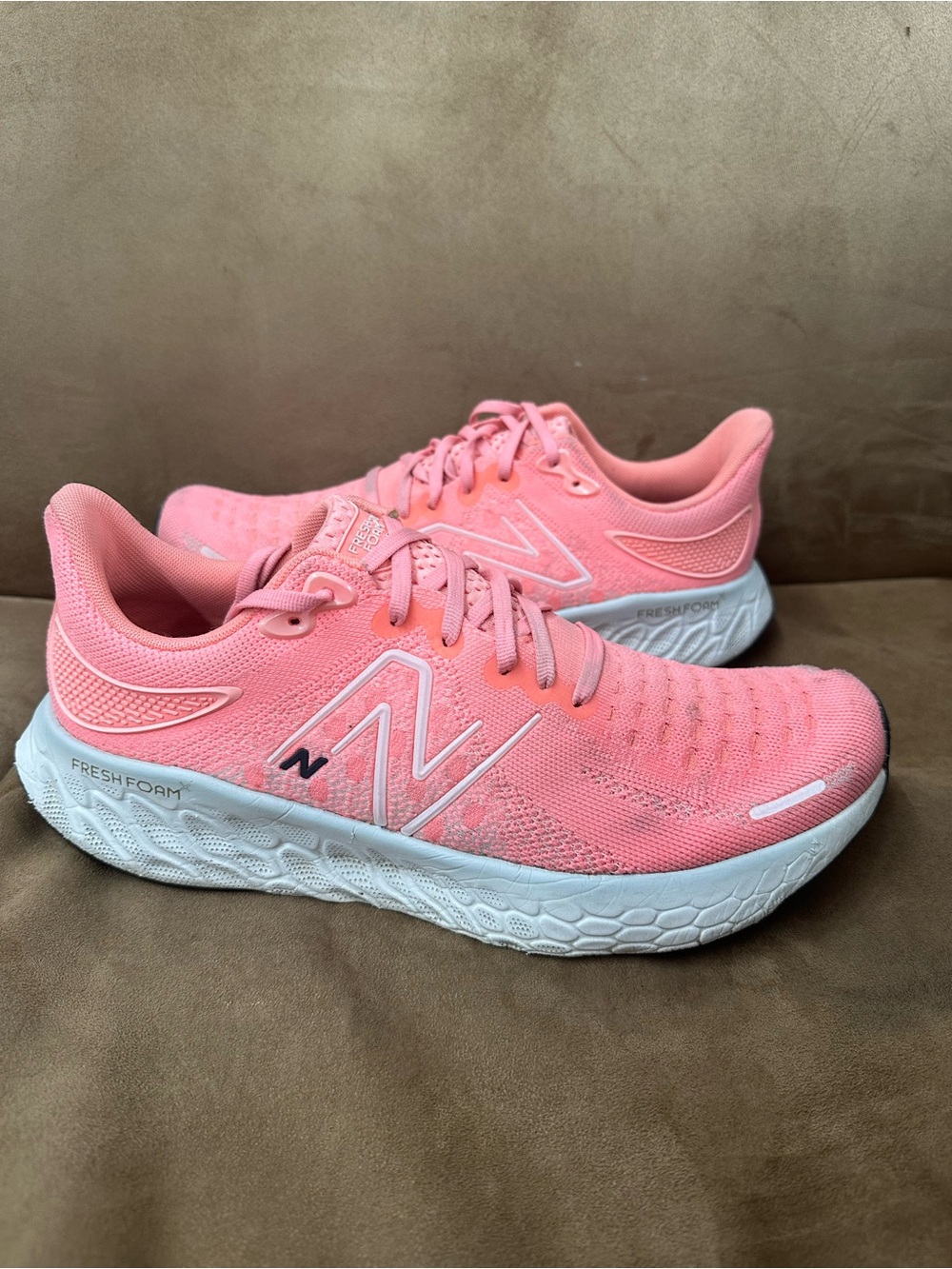 New Balance fresh foam 1080v12 coral pink women’s running shoes size 12 wmn